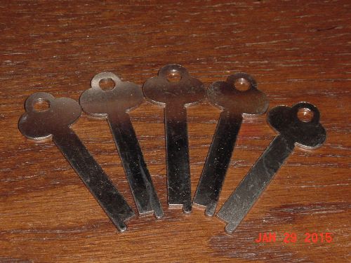 LOCKSMITH NOS 16 long Keys Flat Steel Blanks Ilco 1370 DL 770L Crafts Yale lock