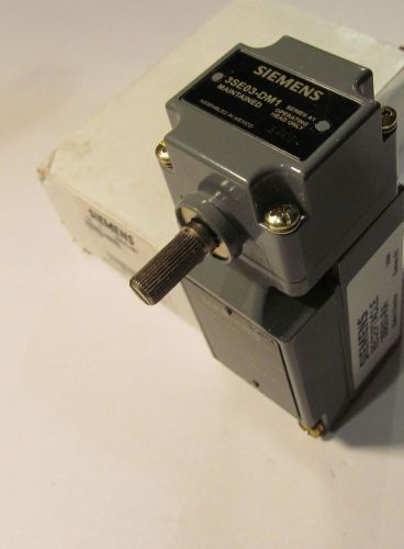 SIEMENS 3SE03-AM1/DM1/RA/SA SERIES A2 SIDE ROTARY LIMIT SWITCH W/ ROLLER LEVER