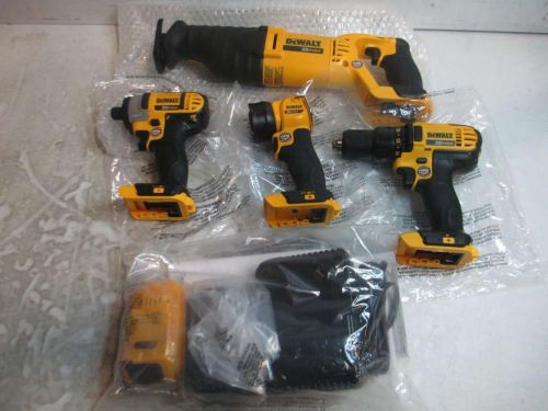 Dewalt 4-tool cordless combo kit dck420d2 for sale