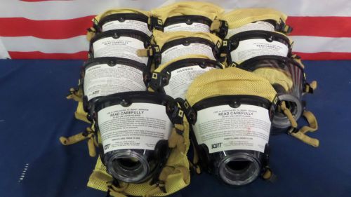 NEW &amp; Reconditioned Scott AV2000 Large Face Masks with BLACK Rubber Seal