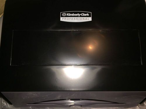 Kimberly-Clark Scottfold Paper Hand Towel Dispenser Holder Bathroom Wall Mount