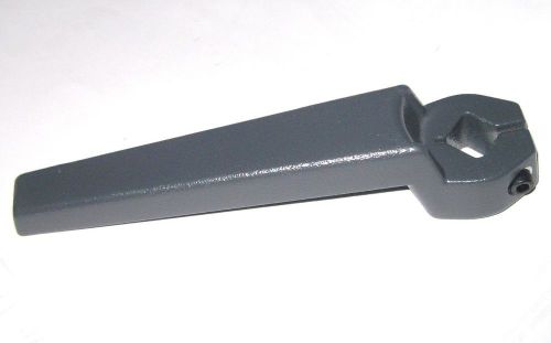 Adjusting Lever or Handle for Polar paper cutters, 17 mm Square hole, ZA3.224998