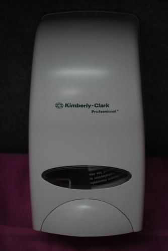 Kimberly-Clark Professional Skin Care/Soap Dispenser #92144 (White) (#S4625)
