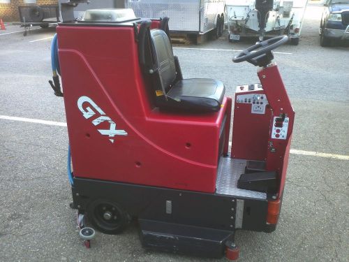 Reconditioned factory cat gtx34d rider scrubber 34&#034;, under 1300hr newest model for sale