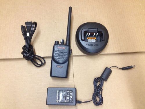 Motorola mag one bpr40  vhf 8 channel narrow, looks great for sale