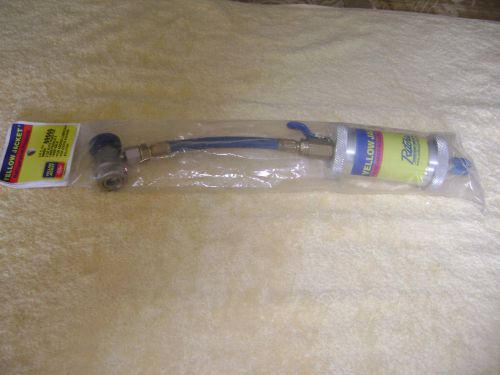 NEW YELLOW JACKET - 69566 - 2OZ. R-134A AUTO INJECTOR W/HOSE &amp;  SERVICE COUPLER