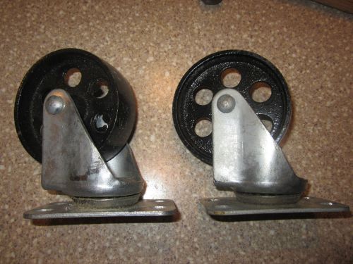 Set of 2 Swivel Plate Casters black Wheels cast iron vintage 3.5&#034; unbranded