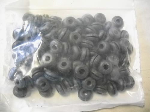 Mcmaster-carr 9600k28 rubber-grommet 1/4&#034; id 1/16 grove wd 3/8 grove (lot of 90) for sale