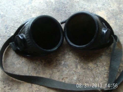 VINTAGE OXWELD SAFETY WELDING GOGGLES MOTORCYCLE STEAMPUNK GOGGLE DARK AAm LENES