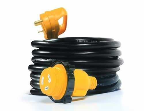 Camco 55501 powergrip 25&#039; cord with 30 amp male standard/30 amp female lockin... for sale
