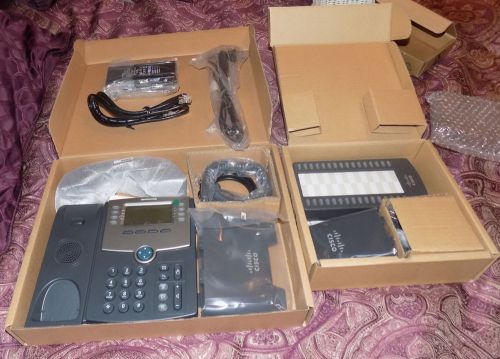 Cisco SPA508G Wired 8-Line IP Phone &amp; Cisco SPA500S 32 Line Extender &amp; A/C Plug