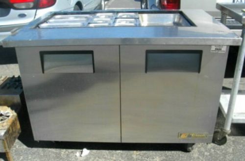 TRUE 48&#034; STAINLESS STEEL 2 DOOR NSF-7 REFRIGERATED SANDWICH PIZZA PREP TABLE