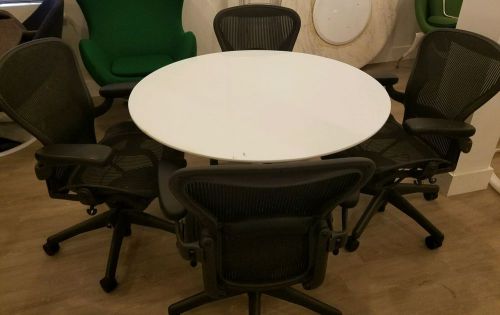 HERMAN MILLER AERON CHAIRS  AND WHITHE 42&#034;FIBERGLASS TABLE