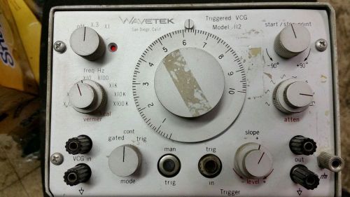 WAVETEK TRIGGERED VCG GENERATOR MODEL 112