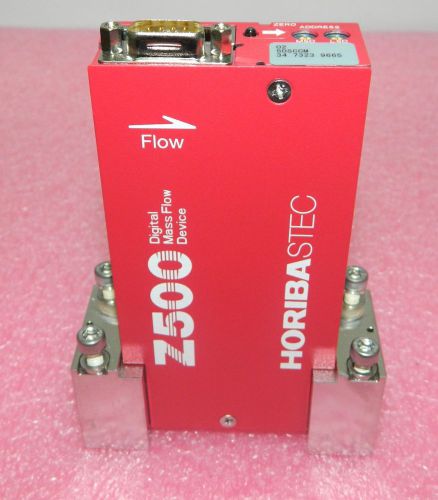 Horiba STEC Z500 Digital Mass Flow Controller SEC-Z512X  100 SCCM  N2