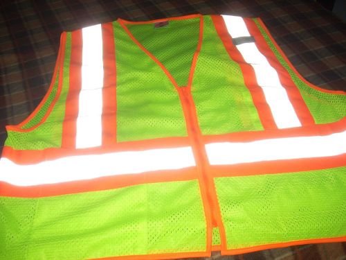 Safety Vest ML Kishigo 3XL Ultra-Cool™ Contrasting Vest,1056 Reflective Green