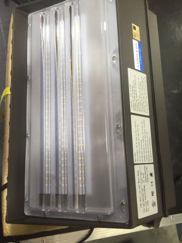 Led wall pack 70w fixture phillips lumileds, ul approved 5000k for sale