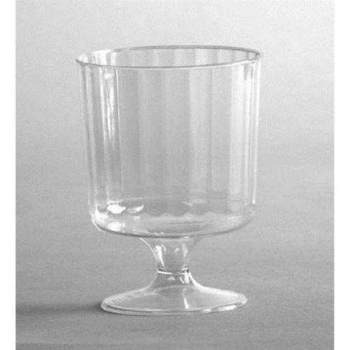 Classic Crystal Plastic Wine Glass on Pedestal in Clear