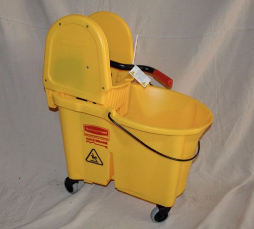 TOUGH GUY Yellow Mop Bucket and Wringer 8.75 Gal