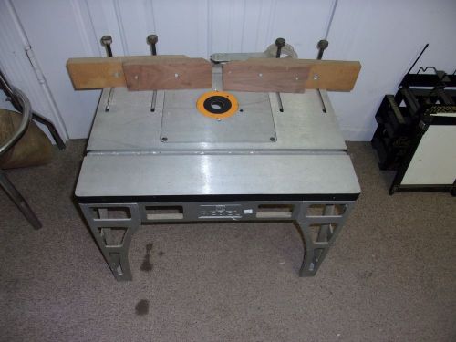 Shop Fox W2000 The Rebel Router Table *NO MITER GAUGE*