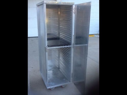 Win-holt Enclosed Aluminum Sheet Pan Cabinet  Non-Insulated Transport Cabinet  #