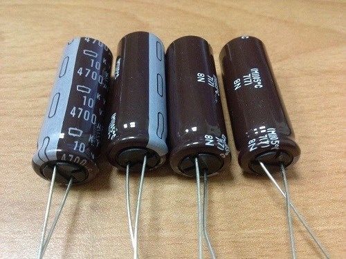 NIPPON CHEMI-CON Electrolytic Capacitor4700uF 10V KY 85°C  Q&#039;TY:10PCS/LOT