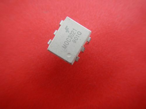 50,MOC3021  Optoisolator OptoCoupler Triac Driver DIP