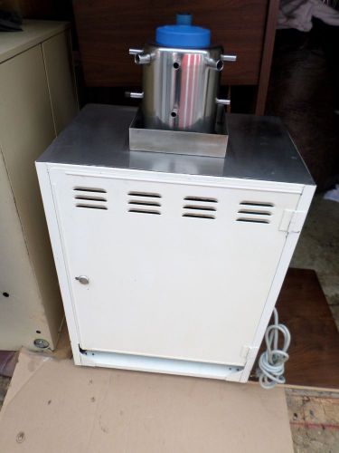 Small Lab Virtis Freeze Dryer, Lyophilizer 10-010BA, No Vacuum Pump