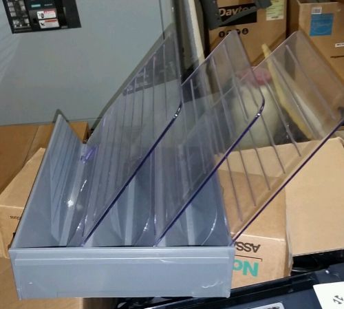 Diagonal paper trays