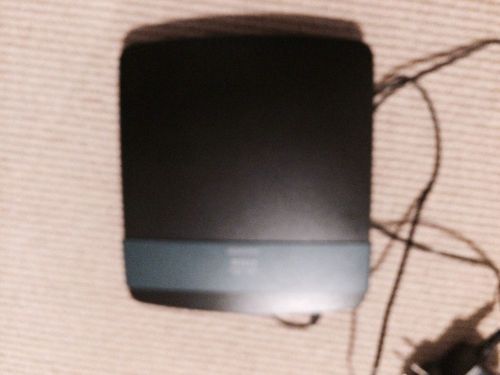 Cisco Linksys EA2700 Wireless Router