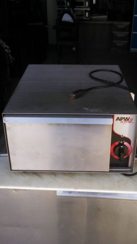 APW  WYOTT BW-20 Bunn Warmer 120 Volt  36 Bun Holding Capacity