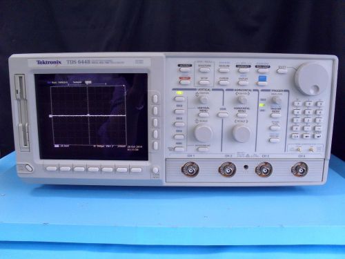 Tektronix TDS644B w/P6139A x 2 Digital Oscilloscope