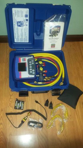 Yellow jacket 40813 refrig sys analyzer, manifold, hose, vacuum sensor, in case for sale