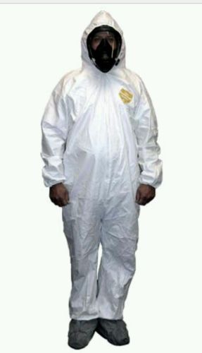 TYVEK SUIT  XL TYVEK COVERALL with ELASTIC WRIST And Boot (one Suit)