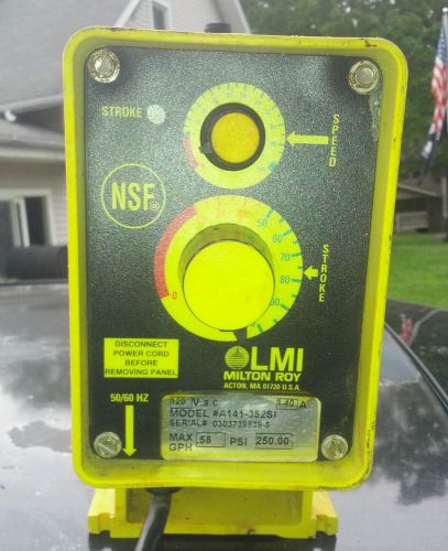1 LMI MILTON ROY Metering Dosing Pump A141-352SI .58 GPH 250 PSI