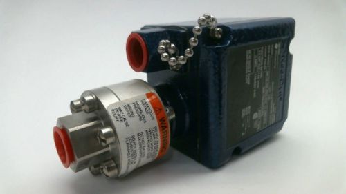 Neo-Dyn 100P47C3X 15A 250VAC Adjustable Pressure Switch