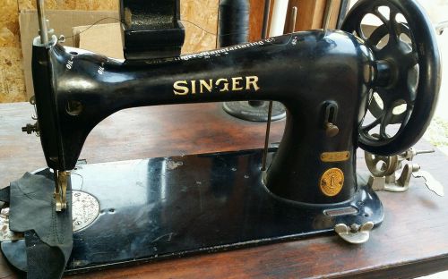 Singer class 42-5 sewing machine
