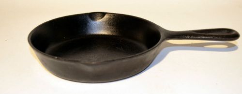 Vintage #3 6&#034;1/2 Cast Iron Frying Pan Skillet
