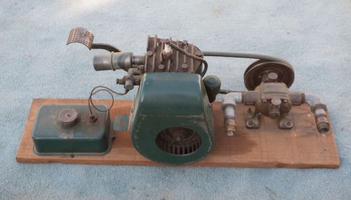 Briggs &amp; stratton hit or miss motor wmb 95476 w/perfection #11 pump nice 1940 for sale