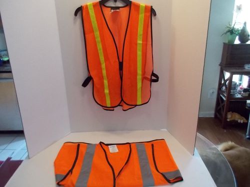 PAIR SAFETY VESTS RADNOR L/XL  CLASS 2 AND RIVER CITY ONE SIZE CHINA NEW NO TAGS