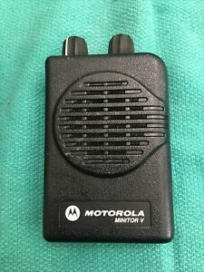 Motorola Minitor V 5 Low Band Pager 45-48.9Mhz 2 Ch. Non Stored Voice Tested100%