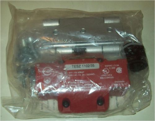 Elan Schmersal Hinged Door Safety E Stop Switch Model# TESZ 1102/35 New in Bag