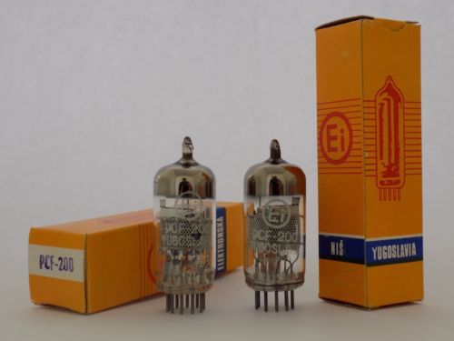 1x Ei PCF200 / PCF-200 - Multiple Stage TV Receiver Triode-Pentode Tube =  8TP18