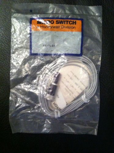 1 MICRO SWITCH PHOTELECTRIC VISUAL LED LIGHT SOURCE FE-TLD3 - New - Sealed Pkg.