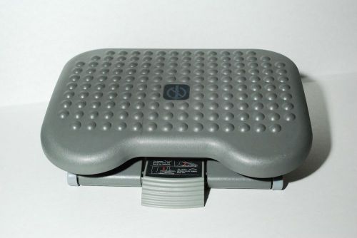 Rubbermaid Eldon Fully Adjustable Footrest