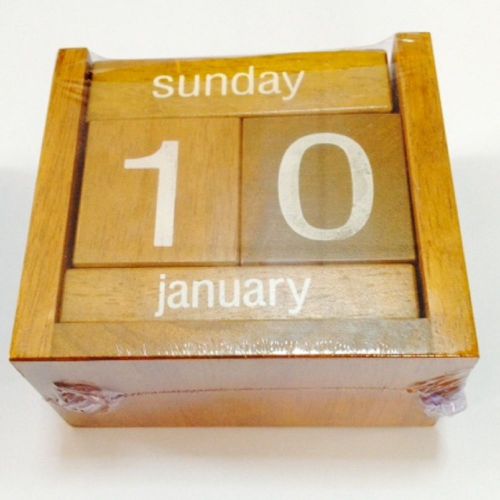 1pc Vintage Dark Brown Wood Classic Perpetual Calendar Blocks Desk Tabletop