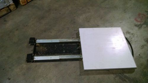 Floor mount sliding platform