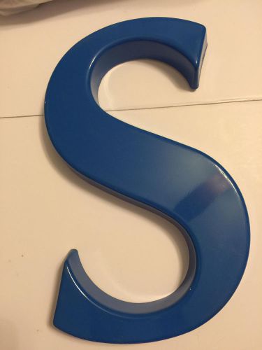 Vintage &#034;S&#034; Blue Plastic Marquee Letter Sign 14 inches tall