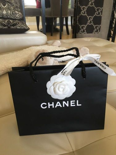 One CHANEL Paper shopping bag gift tote With Camellia Flower
