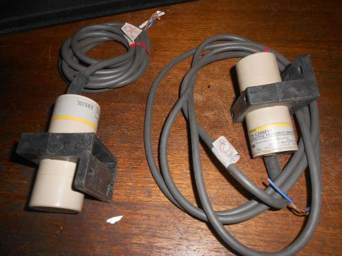 OMRON E2K-C25MY1 Prox Switches/Sensors (Lot of 2 New)